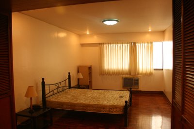 FOR RENT: TWO BEDROOMS CONDOMINIUM UNIT IN TROPICAL PALMS IN LEGASPI VILLAGE, MAKATI CITY,