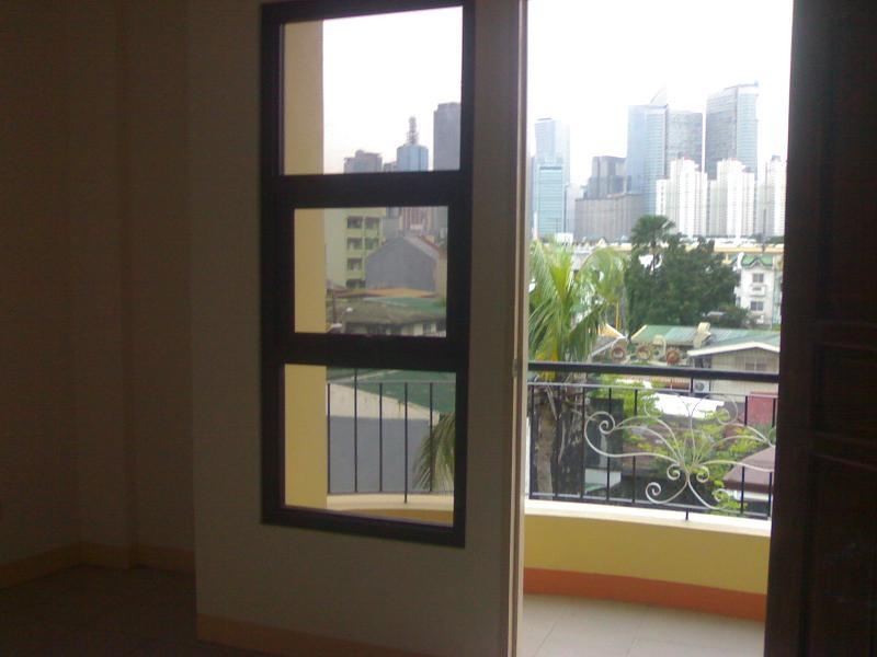 P3500 BEDSPACE & 6K ROOM FOR RENT IN MAKATI