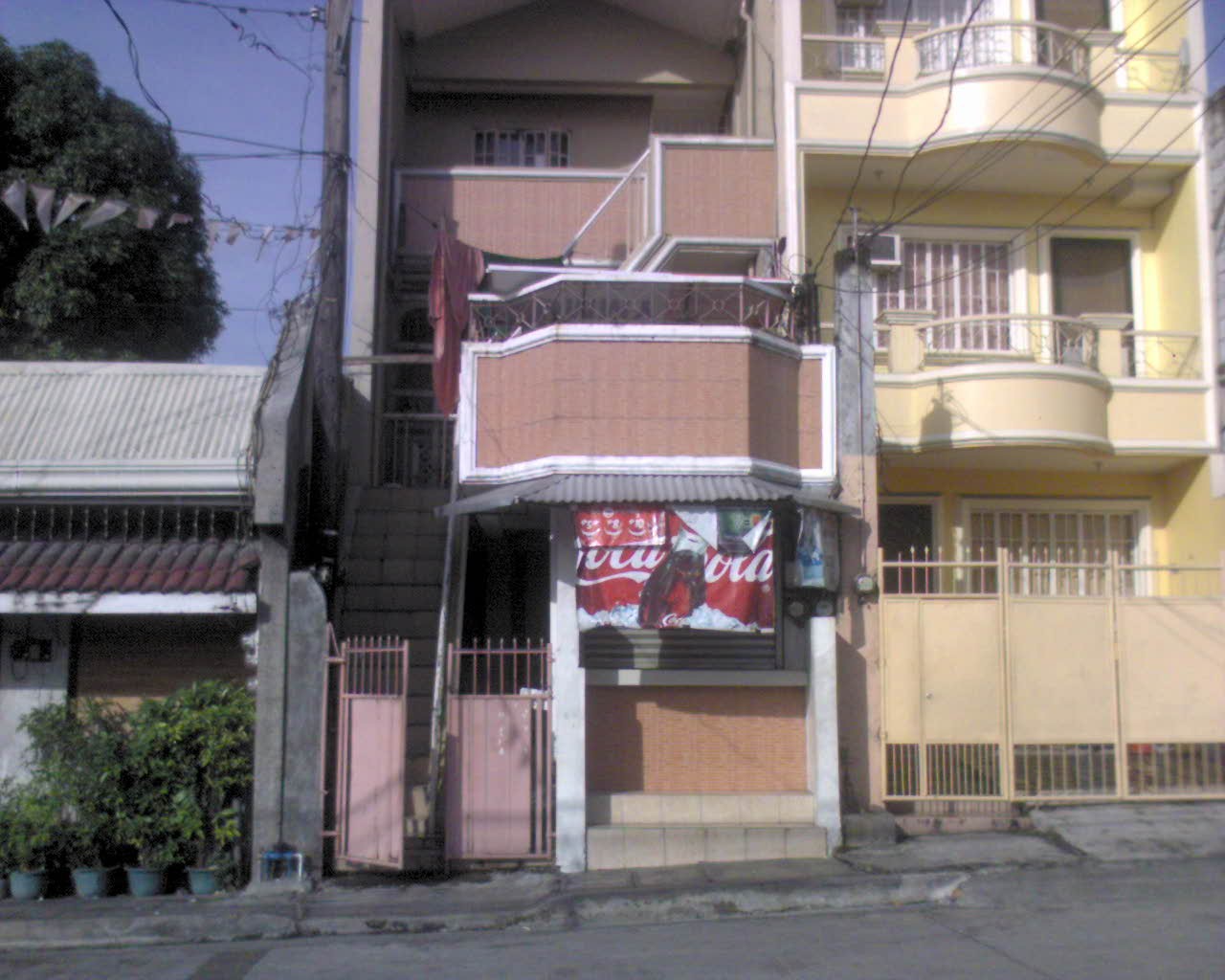 ROOM FOR RENT- NEAR THE FORT, AYALA, ORTIGAS CENTER