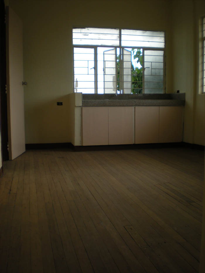 APARTMENT FOR RENT IN NEAR BONI AVE MANDALUYONG