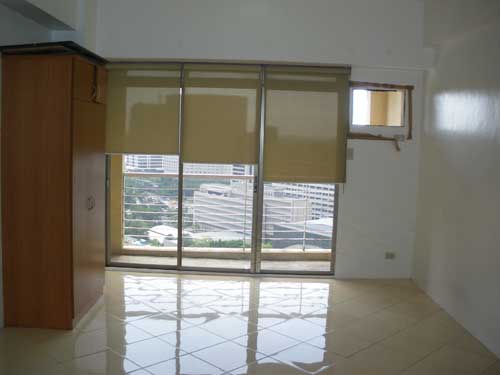 UNFURNISHED HIGH FLOOR STUDIO UNIT FOR RENT IN PASEO PARKVIEW SUITES MAKATI