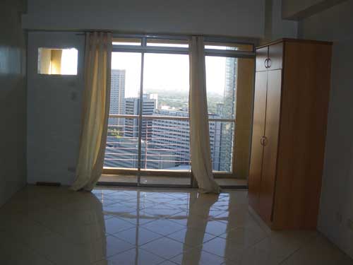 UNFURNISHED STUDIO UNIT FOR RENT IN PASEO PARKVIEW SUITES MAKATI
