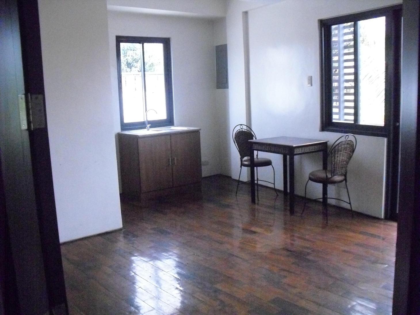 Room for Rent in Dasmarinas Cavite PEOPLES POINT BUILDING