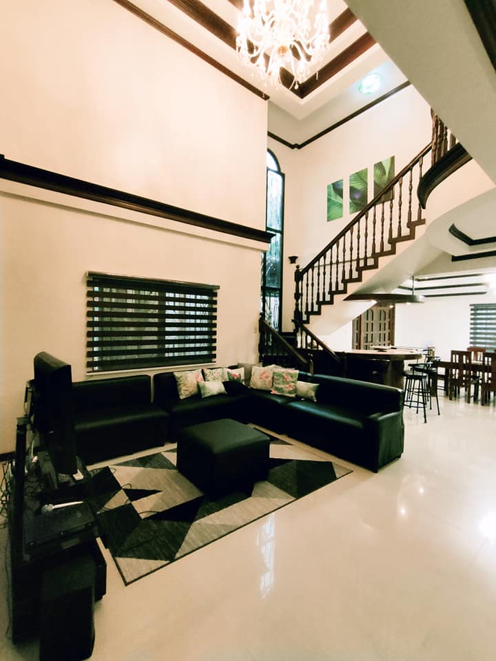 4 ROOM Villa for Rent in Angeles City with POOL