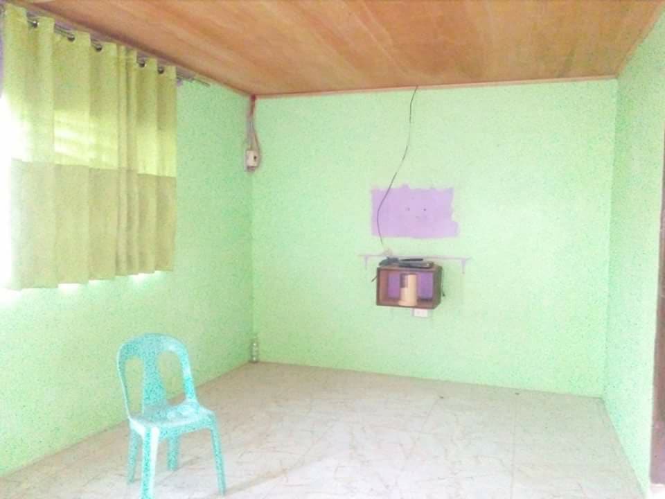 Room for Rent near Marquee Mall 2k Only! Located at Pandan Howville.
