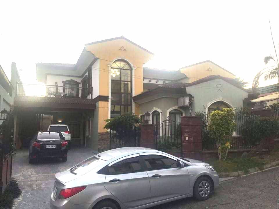 FOR SALE SPACIOUS HOUSE & LOT IN GUADALUPE