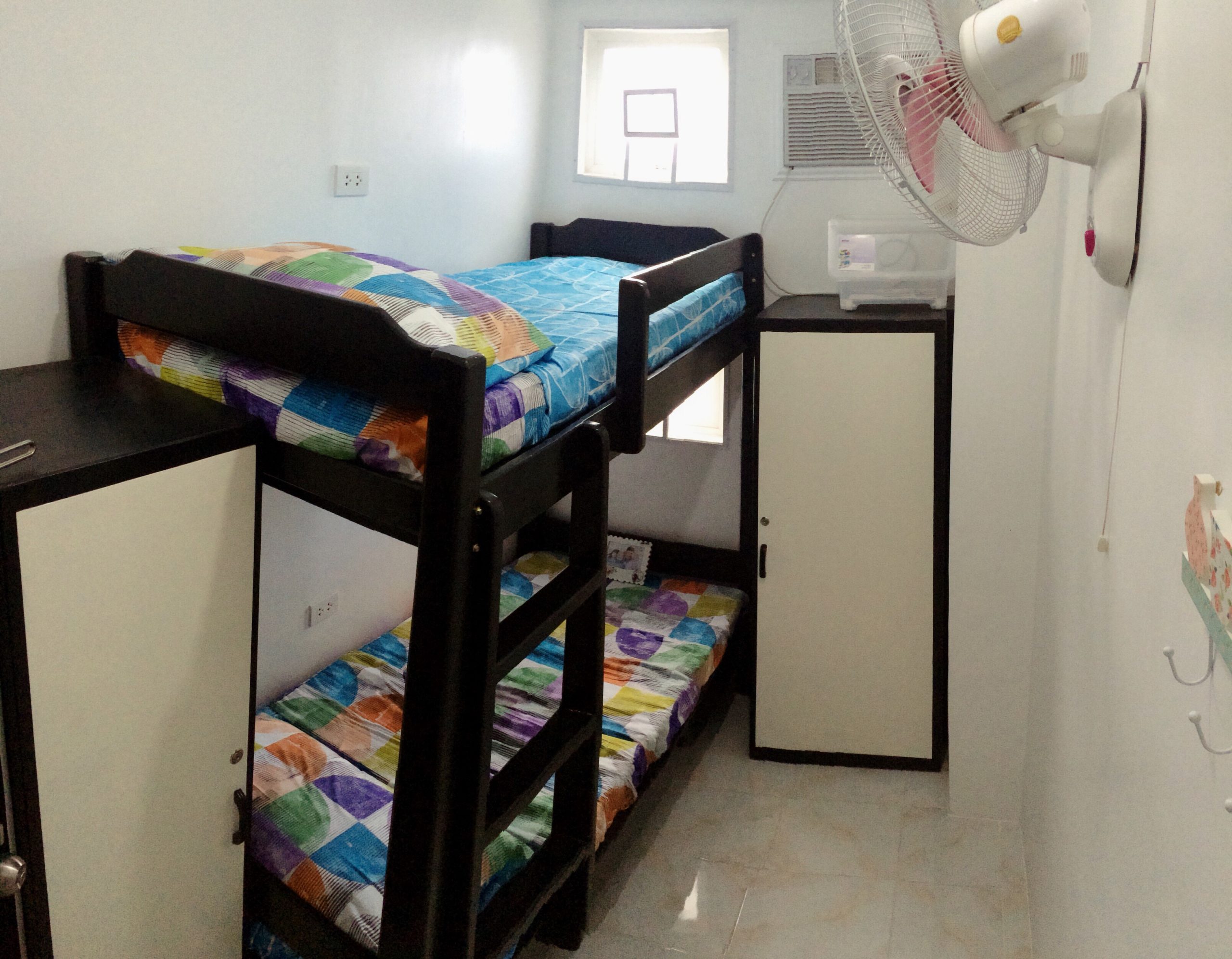 Ladies Dorm/ Room for Rent near BGC