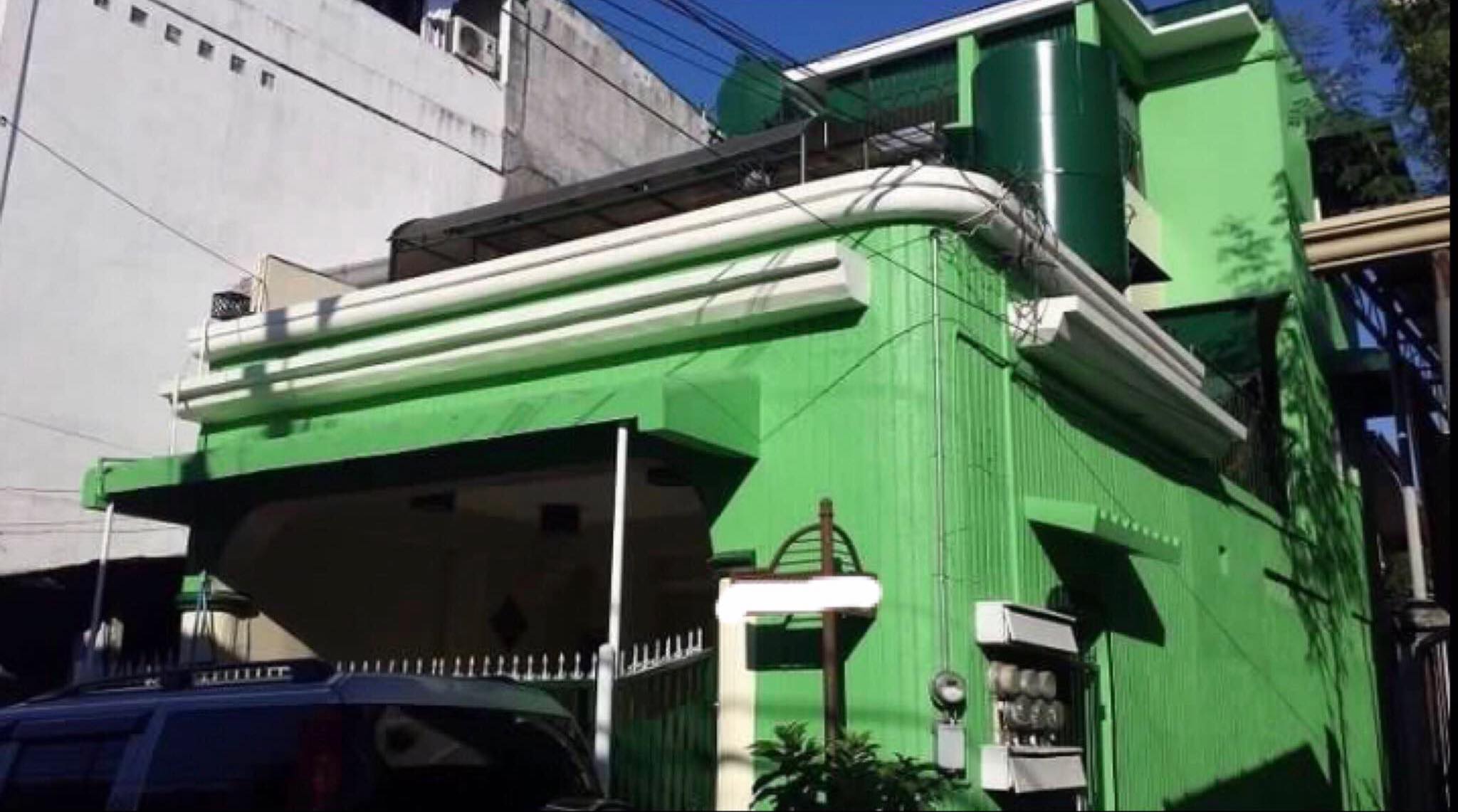 3.9 M TOWNHOUSE FOR SALE IN PARANAQUE