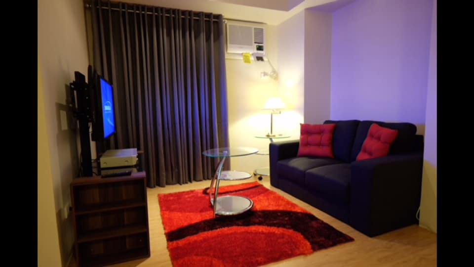For rent fully furnished one bedroom condo unit