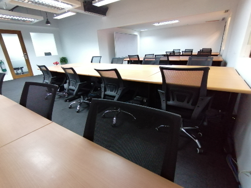 30pax CBD Office plus Manager Room for Rent