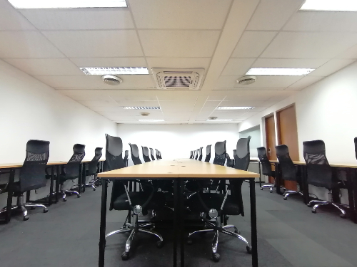 For LEASE: Serviced Office in Paseo de Roxas