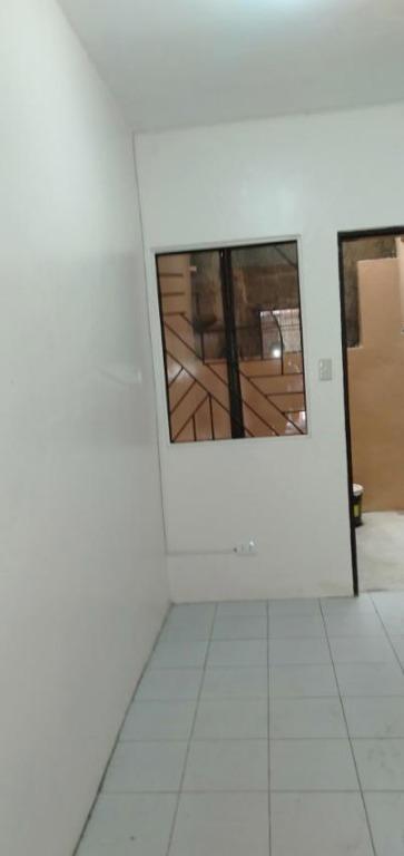 50 Persons Staff house Office Warehouse Commercial Building for RENT nr DD MOA Pasay