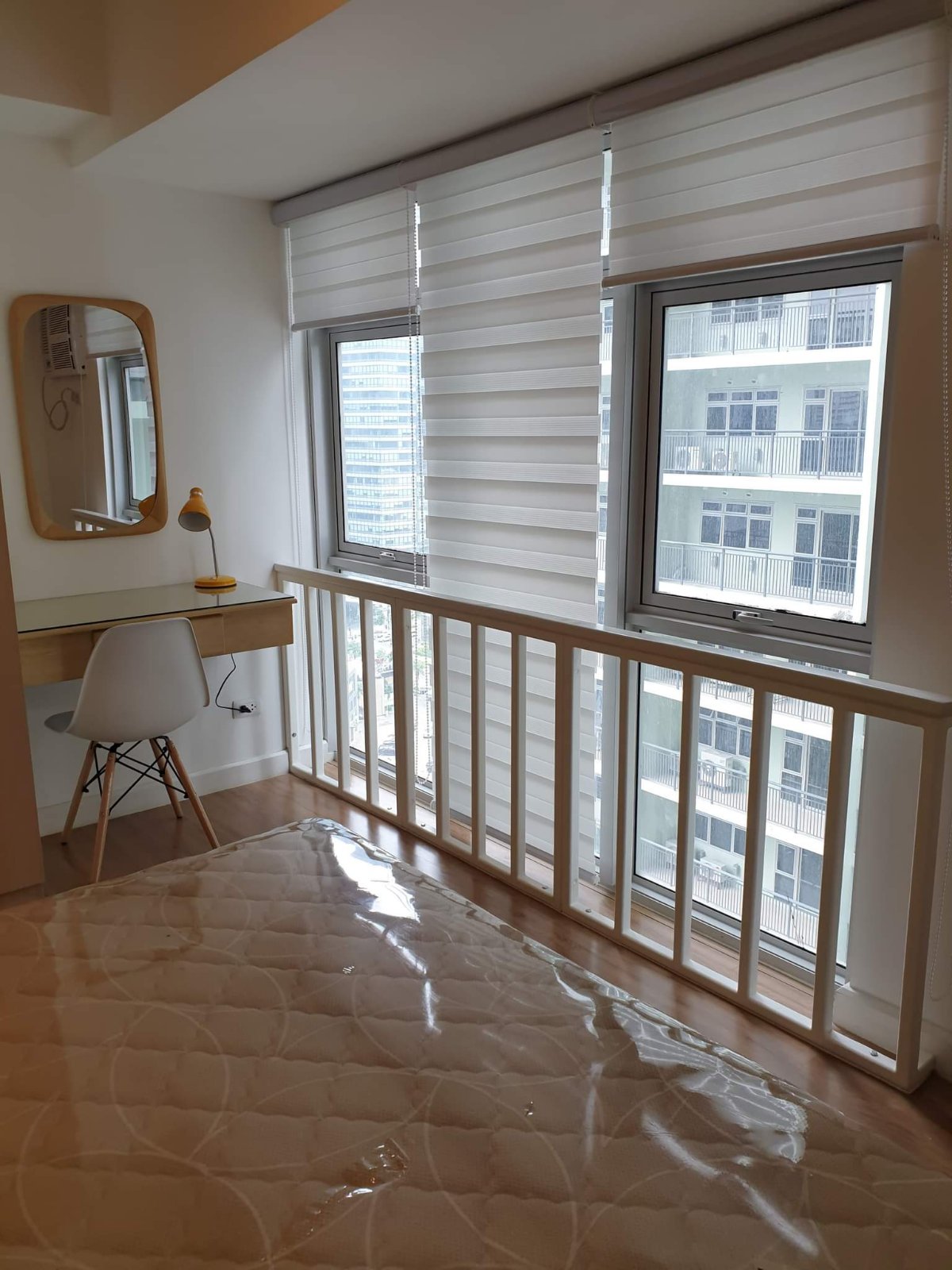 Fully Furnished Condo in BGC Verve Residences