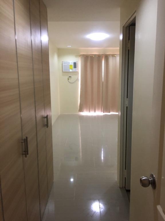Big 4 Rooms Store, Storage, Office, Staff House Building for Rent in Pasay