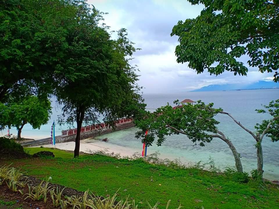 Beachfront Lot for sale in PLAYA AZALEA COSTA AZALEA Samal Island Davo City