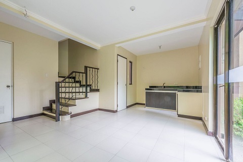 3 Storey Townhouse near SM Bacoor