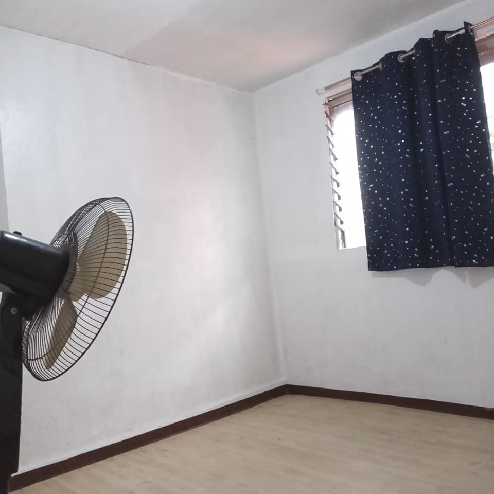 Room for rent in Ilaya St poblacion Makati City