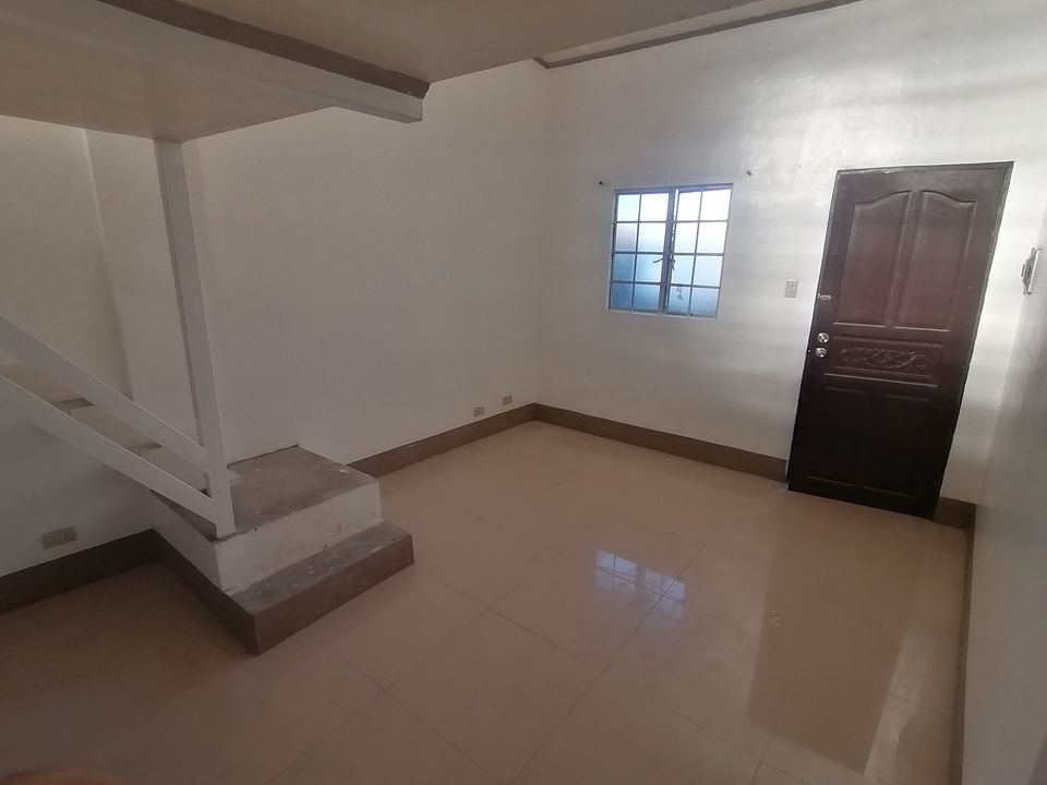 House for rent in malanday valenzuela