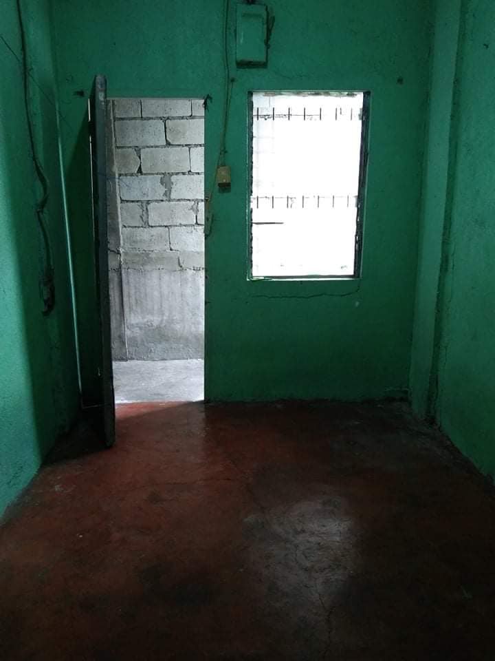 Room for rent in Shoe Ave. Marikina 2600 only
