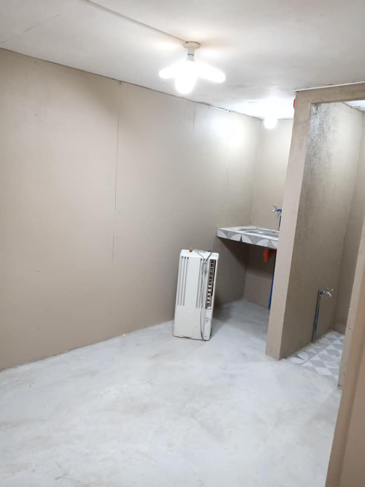 Room for rent in Panghulo road Malabon City