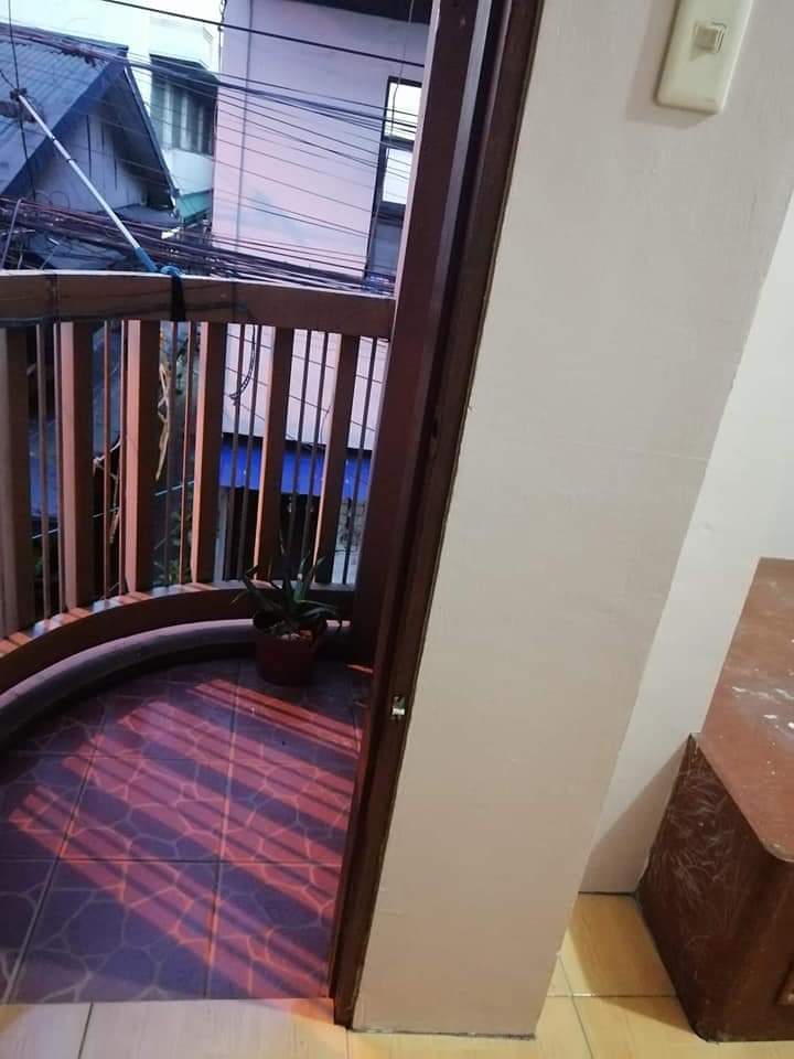 Private: For Rent Apartment in Kusang Loob St. Tayuman