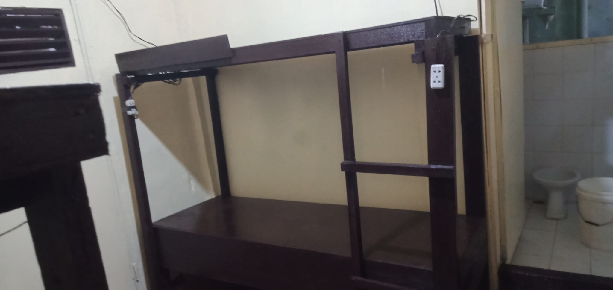 Private: Private: MALE BEDSPACE available in Brgy Poblacion Makati City