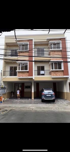 2 BR APARTMENT IN TAGUIG