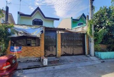 House and lot for sale in Manila 1.8m with Sari Sari Store