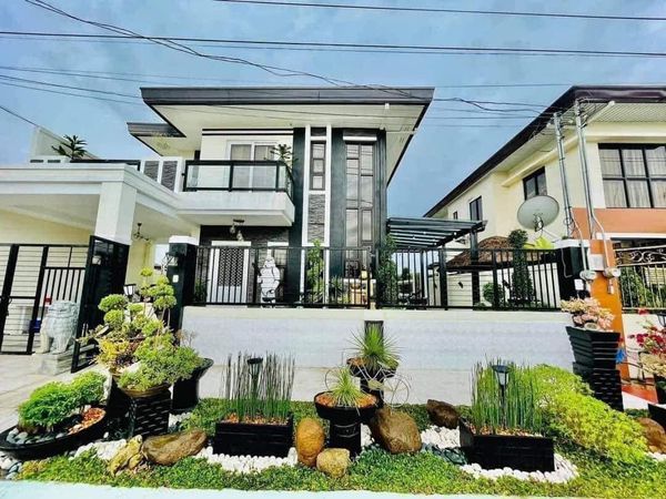 House with pool for rent in davao
