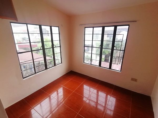 House for rent in Lancaster Imus