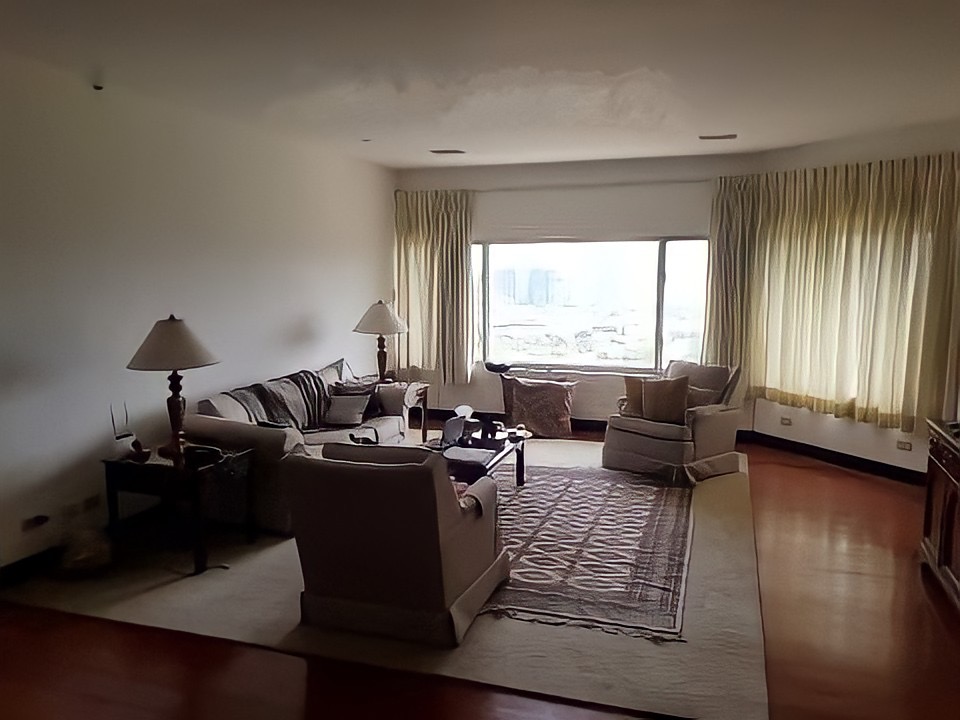 Twin Towers Condominium, Makati – Rare Unit‼️