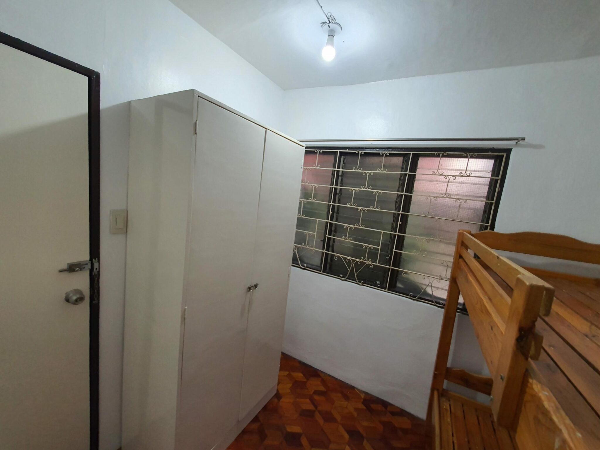 Room for Rent in Makati Guadalupe Bliss