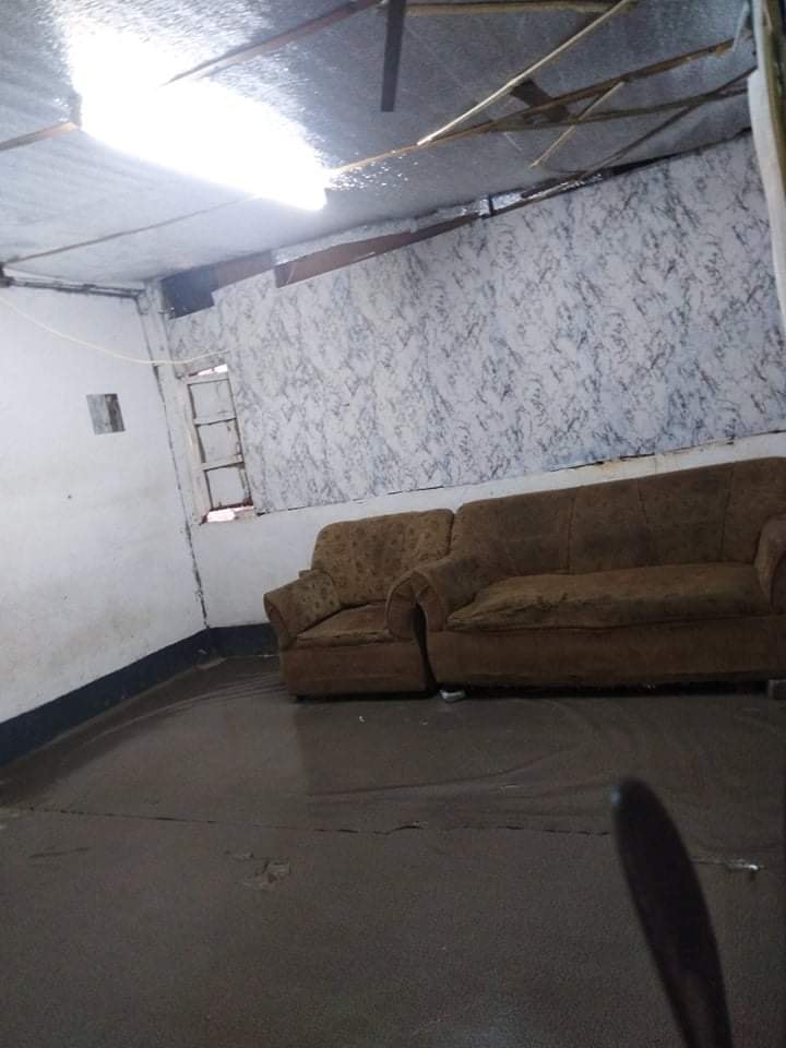 House for rent in Las Pinas 3k Kanto ng Zapote Tramo