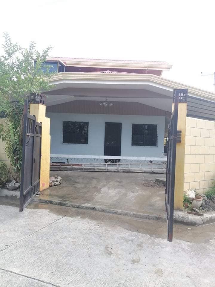 House for rent in Minglanilla Cebu 8,000 Php