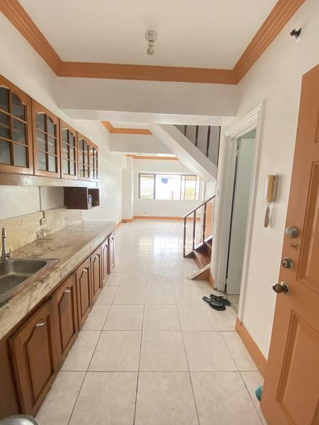 Apartment for rent in Pasay 15 minute ride to Baclaran and pet friendly