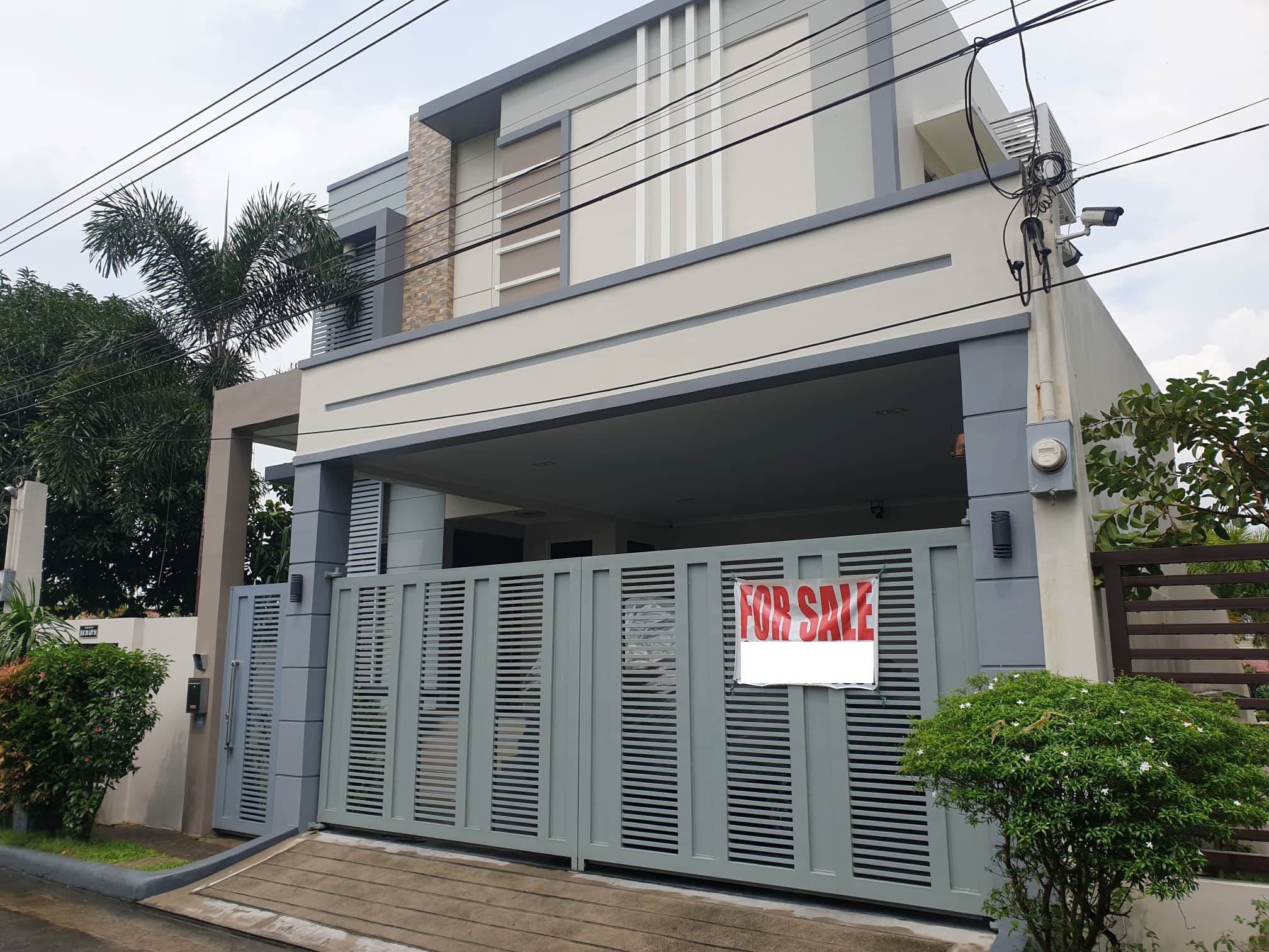 ELEGANT HOUSE AND LOT FOR SALE IN ANGELES PAMPANGA