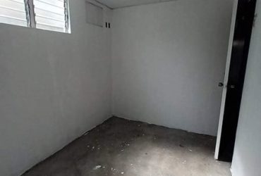 Room for rent Tayuman with own CR