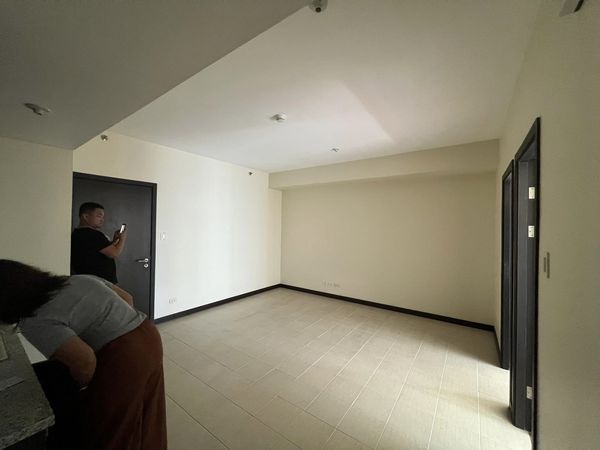 2br condo for rent in Mandaluyong 17k negotiable