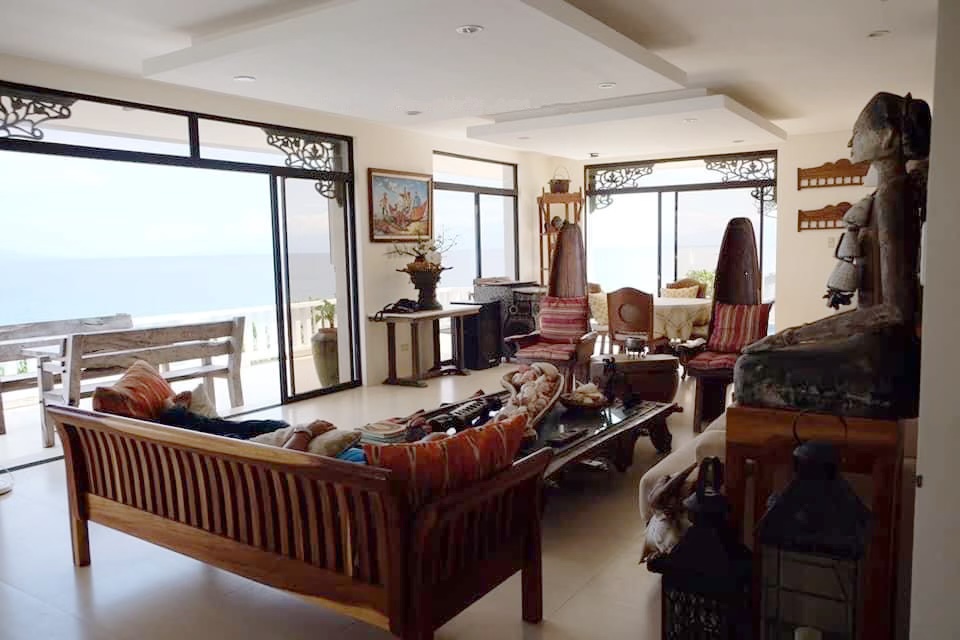 BEACH HOUSE FOR SALE in Batangas – GREAT INCOME POTENTIAL‼️