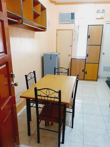 Studio type room for rent in Urgello Cebu with aircon and dining table
