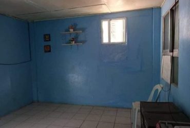 Cheap room for rent in Cubao near Gateway with common CR