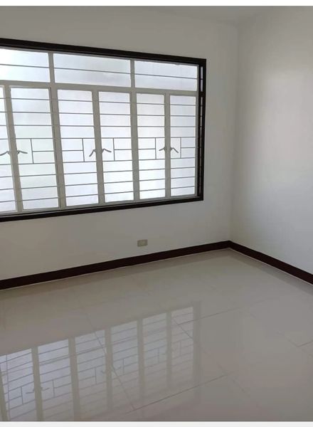 Apartment for rent in Pinyahan QC near Cubao 5 pax max