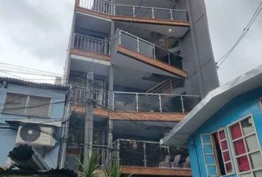 Room for rent in Mabolo with built-in double deck and CR 5.5k