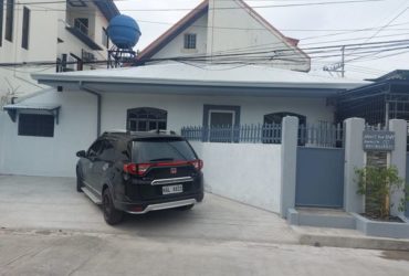 House for rent in Mabolo Greenwoods Pasig 3br with parking 25k