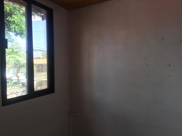 Studio type room for rent in Makati 1-2pax with CR