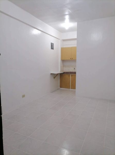 Studio type apartment for rent near Makati 8500