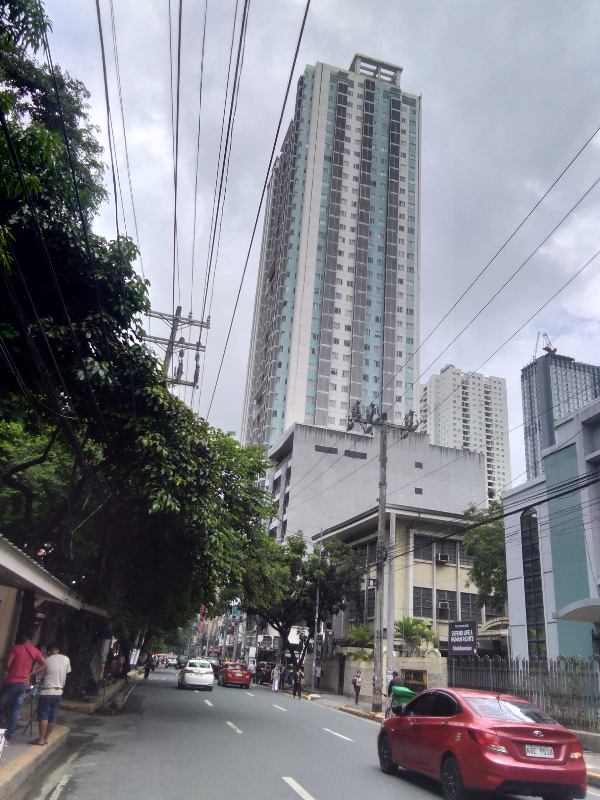 units for rent at university tower pedro gil malate manila