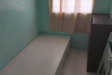 Girls room for rent near Commonwealth Quezon