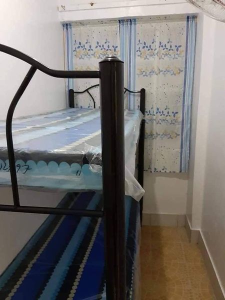 Female bedspace for rent in Tejeros Makati near Ayala 2000