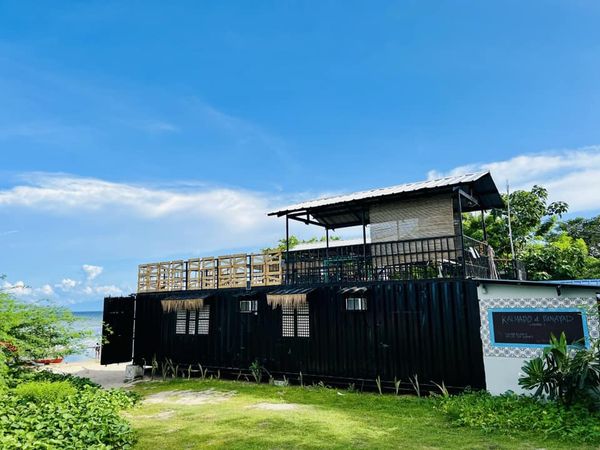 Beach house for rent in Calatagan Batangas free WiFi